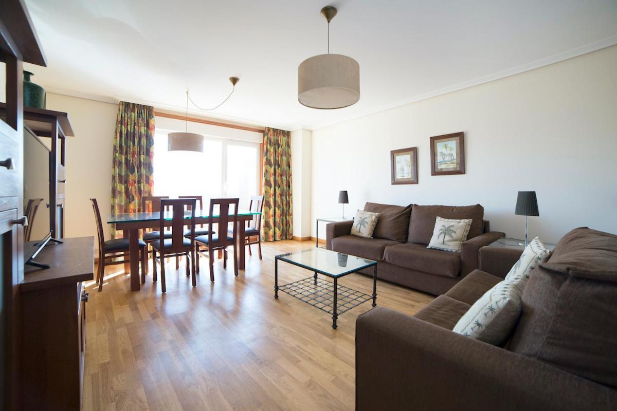 Apartamentos Ria De Bayona ไบโยนา ภายนอก รูปภาพ