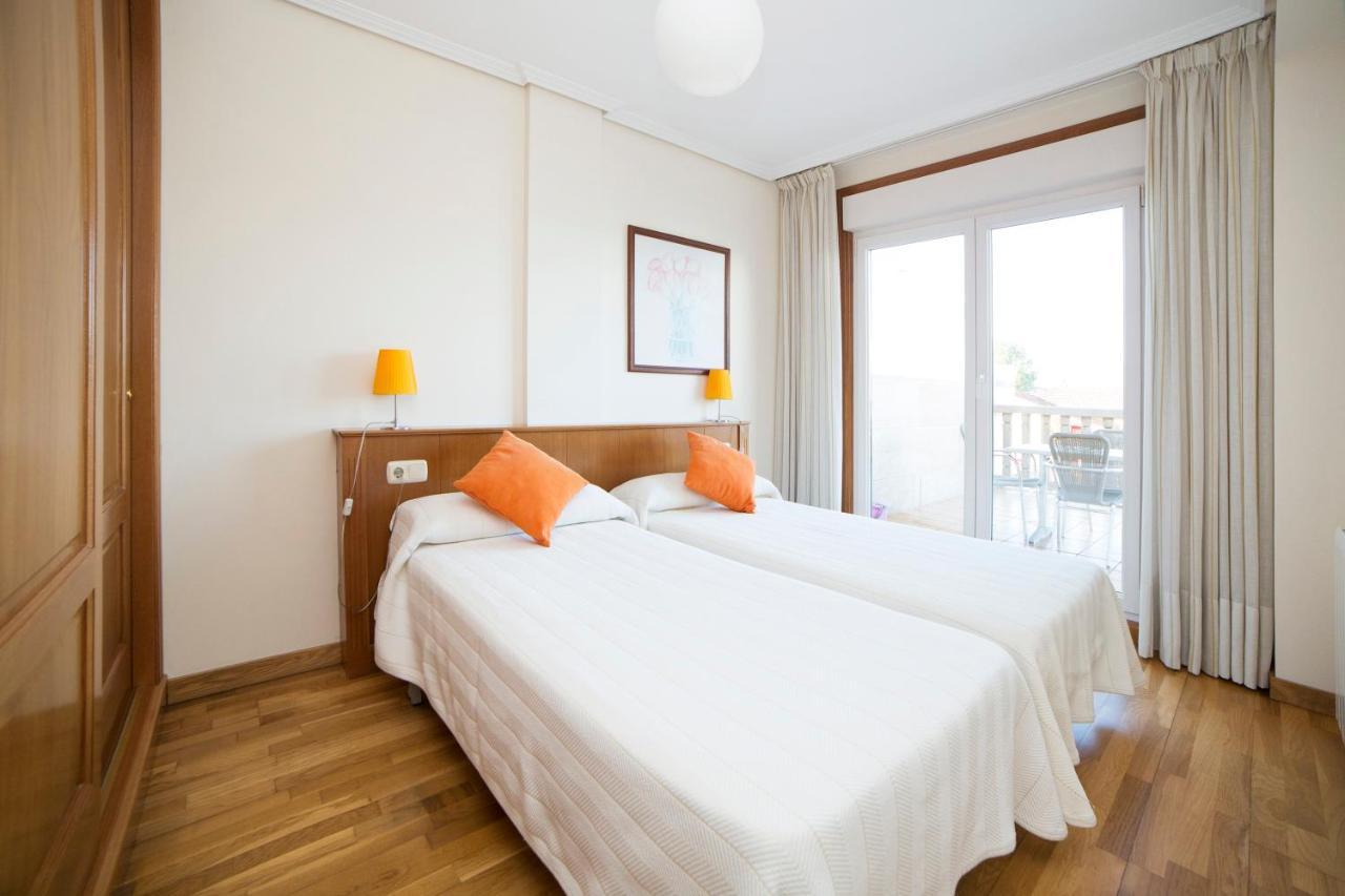 Apartamentos Ria De Bayona ไบโยนา ภายนอก รูปภาพ
