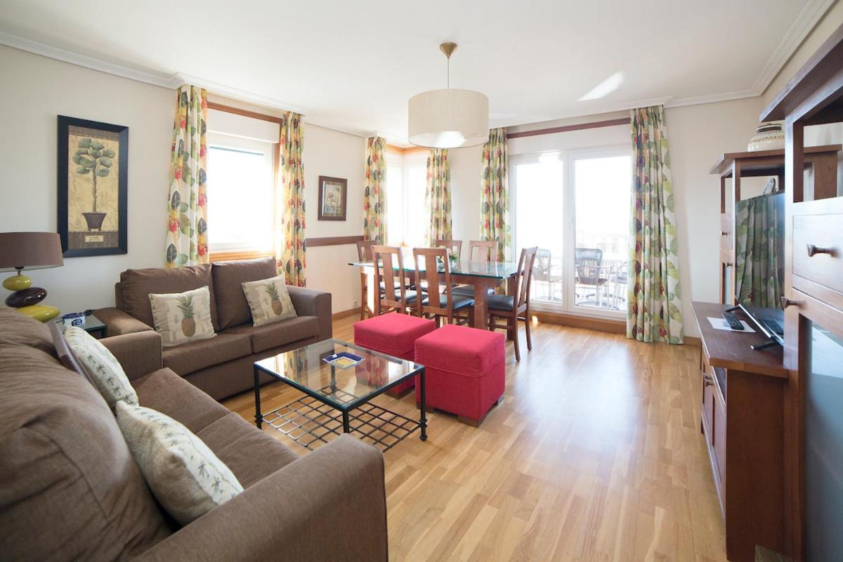 Apartamentos Ria De Bayona ไบโยนา ภายนอก รูปภาพ