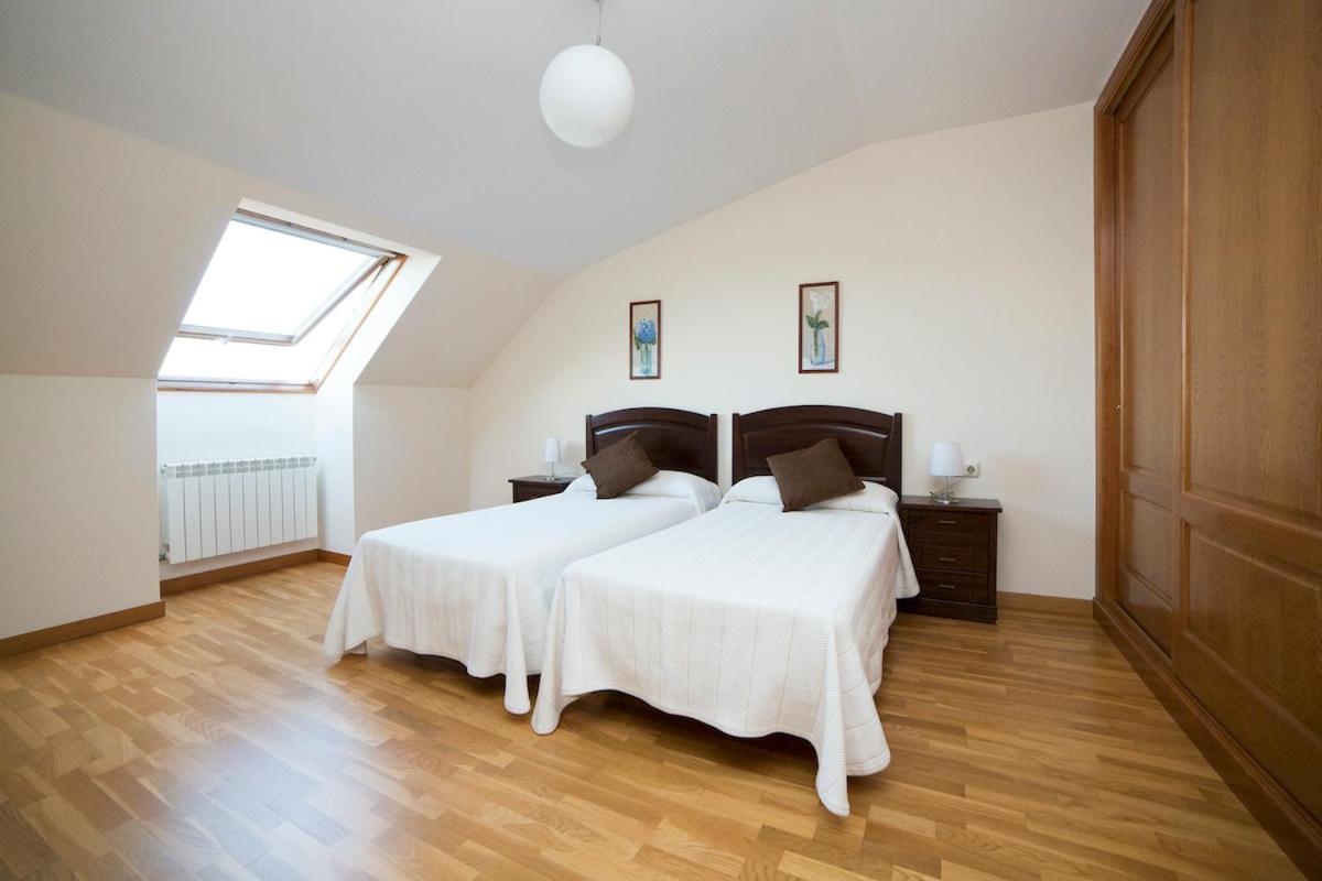 Apartamentos Ria De Bayona ไบโยนา ภายนอก รูปภาพ