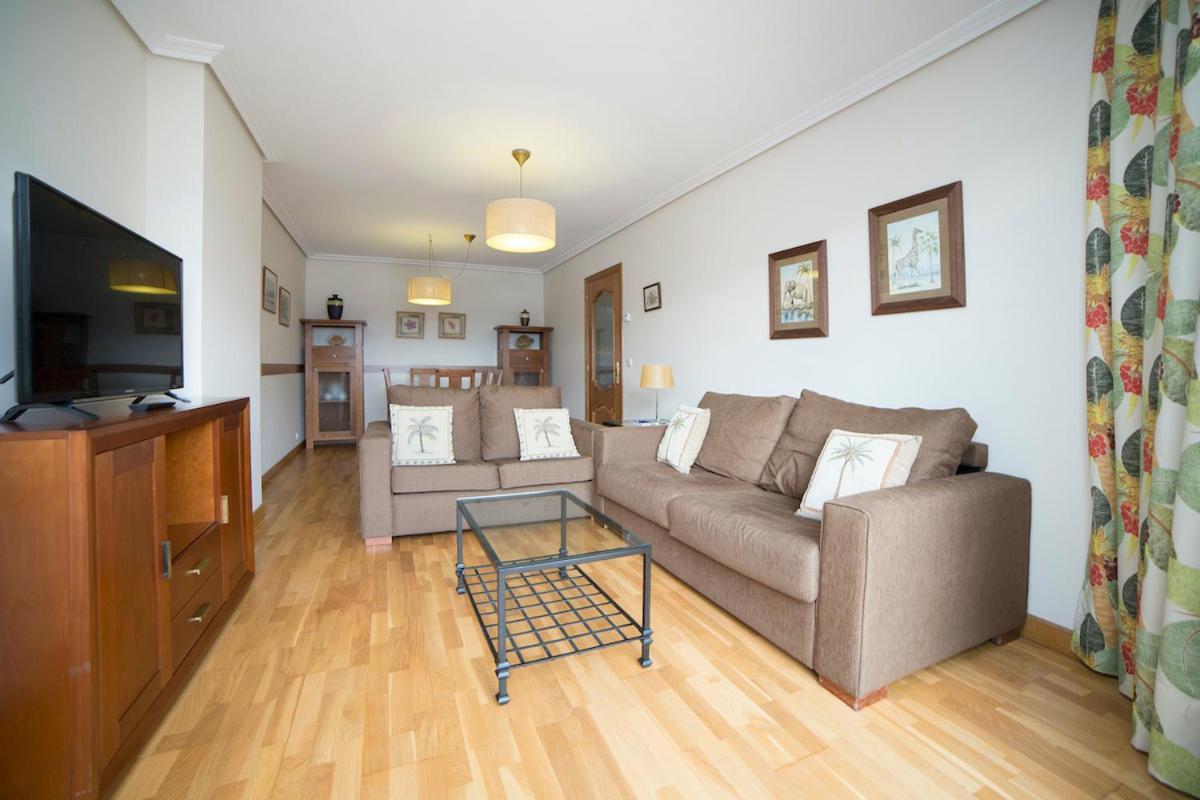 Apartamentos Ria De Bayona ไบโยนา ภายนอก รูปภาพ